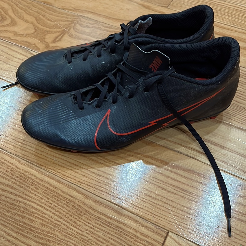 Nike men’s cleats good condition 9 1/2